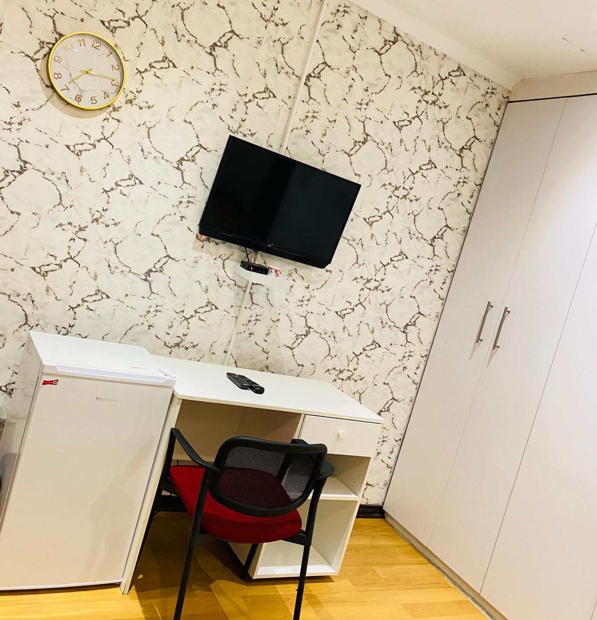 肯普顿帕克 机场多兹旅馆酒店 外观 照片